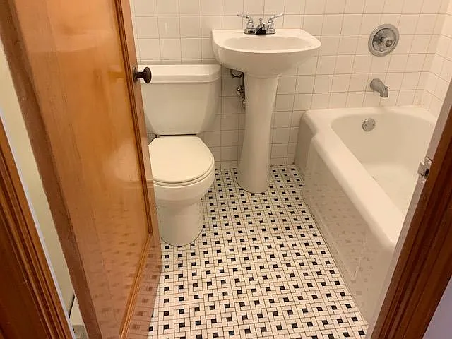 Bathroom View 3