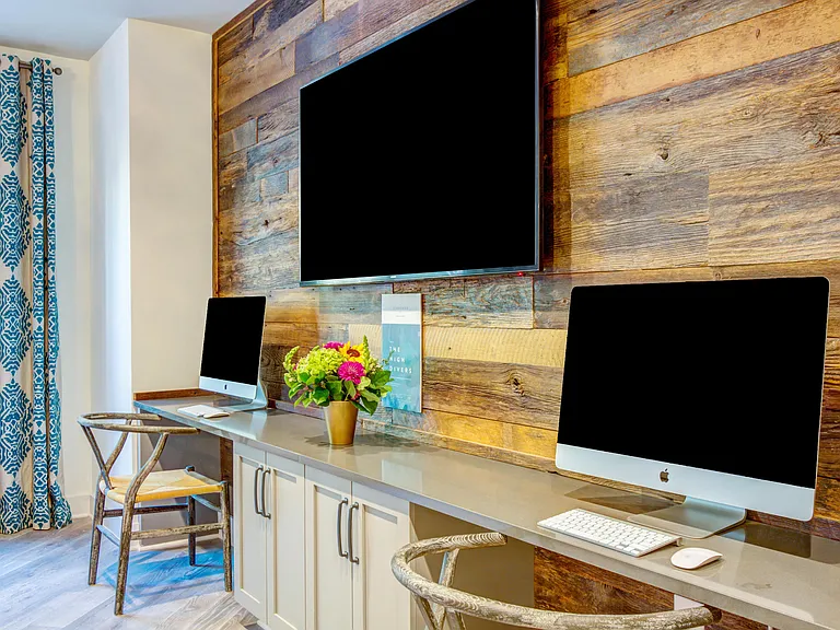 Business center with iMacs and WiFi