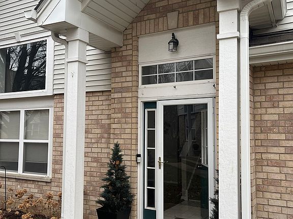 4th image of 3048 Tangley Oaks Trl