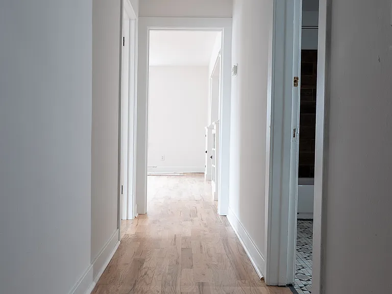 3 Napoleon St #1 — Photo 4