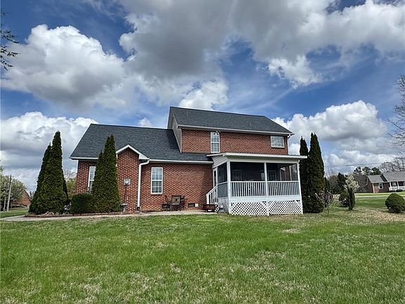 3rd image of 2775 Union Grove Rd