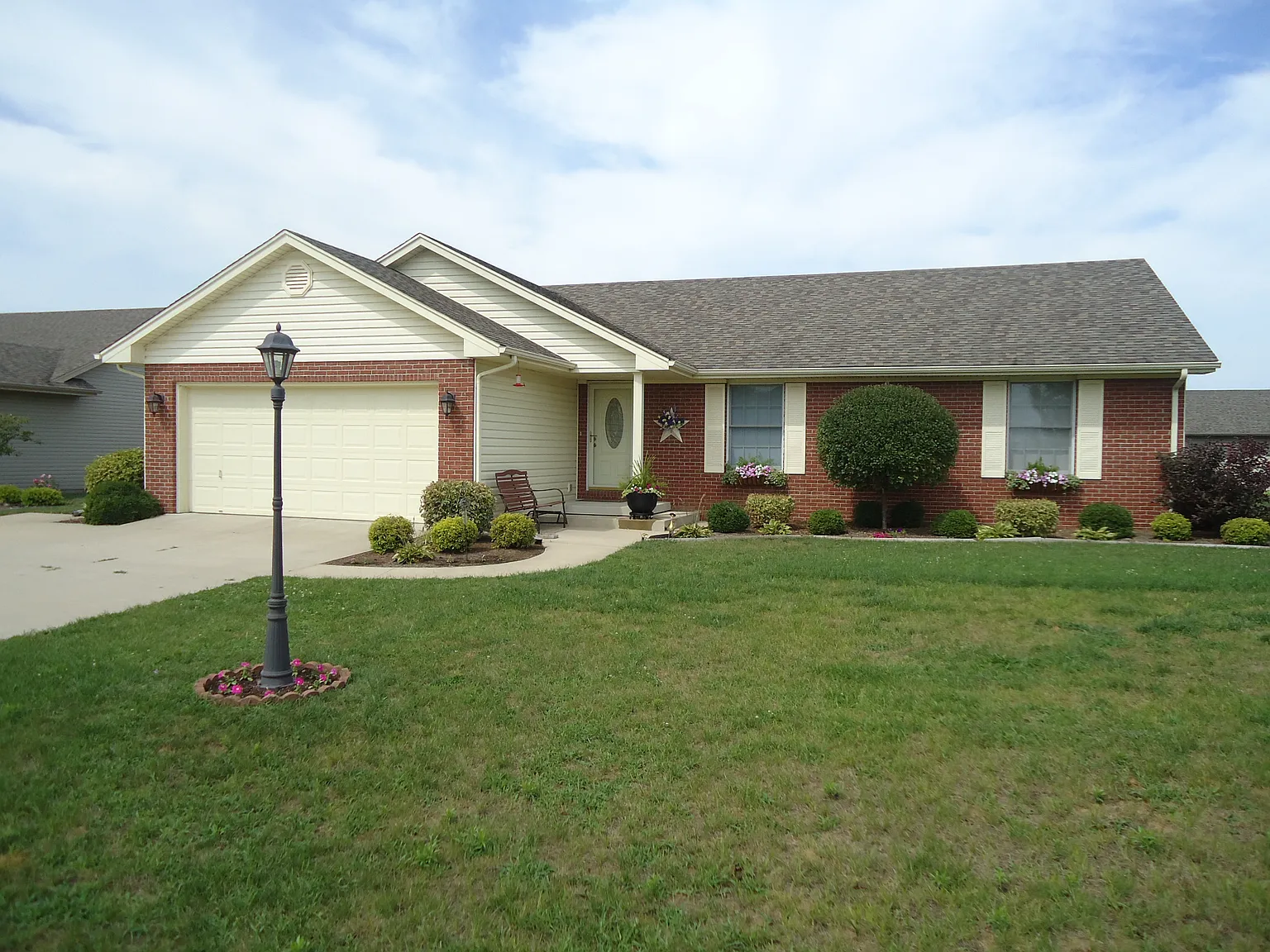 3408 N County Road 900 E photo 1