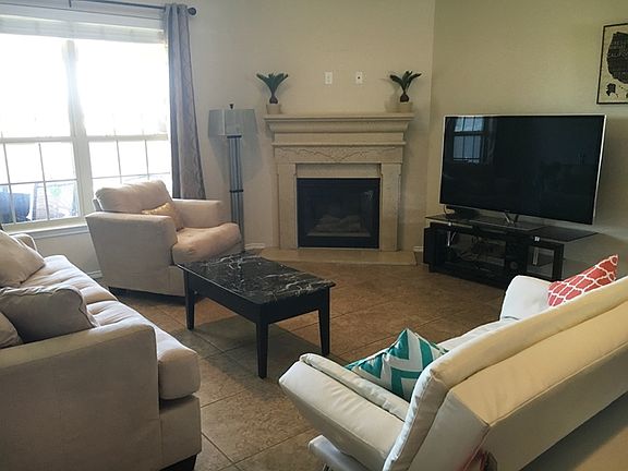 3rd image of 5711 San Saba Ave