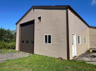 1008 Washington St, West Stewartstown, NH 03576
