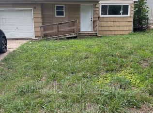 3108 SE Colfax St, Topeka, KS 66605