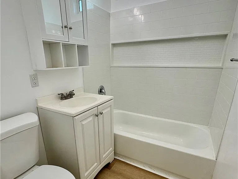 1114 N Mayfair Ave #D — Photo 7