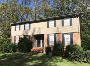 2521-2523 Hawksbury Ln, Birmingham, AL 35226