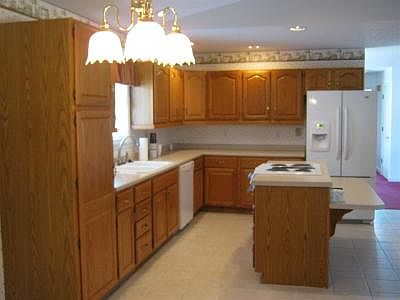 4th image of 100 Dorsey Dr