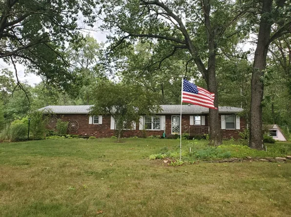 10395 N 300 E, Wheatfield, IN 46392
