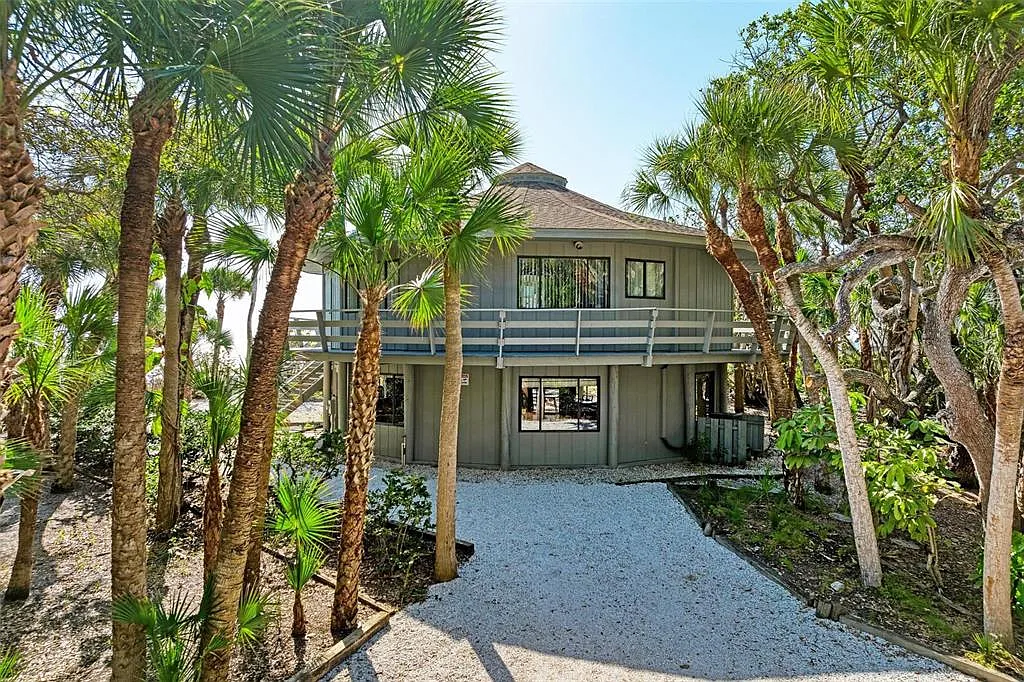 2 bed, 2.0 bath, 1931 sqft, $14,000 — Photo 4