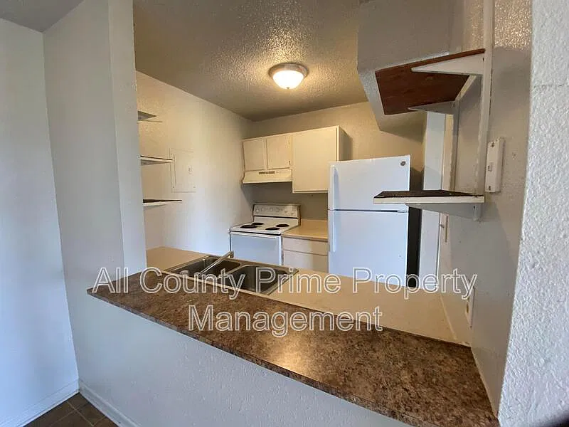 1 bed, 1.0 bath, 2209 sqft, $750 — Photo 4