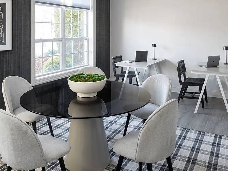 Green Hill Luxury Rentals — Photo 10