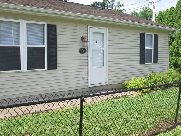 3001 S 14th St, Springfield, IL 62703