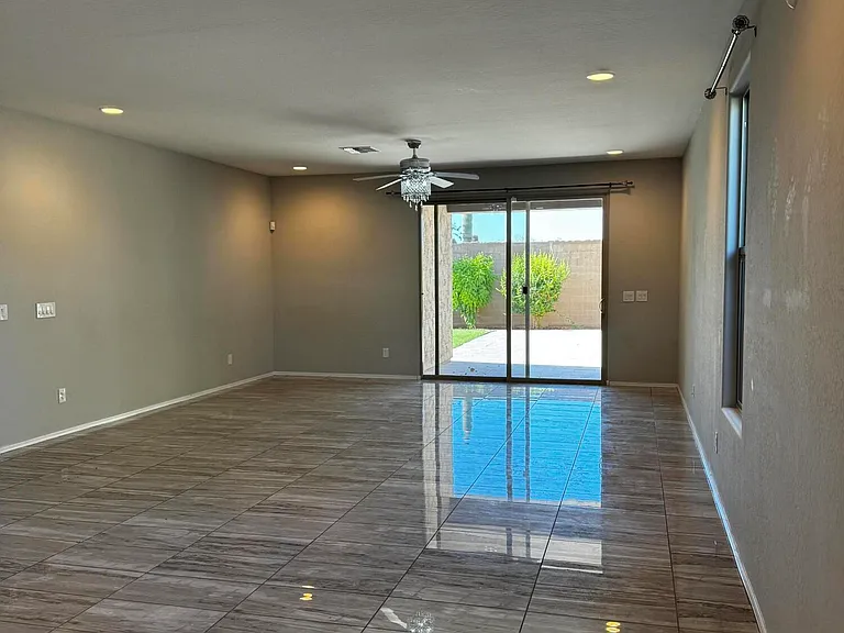 9512 W Fallen Leaf Ln — Photo 8