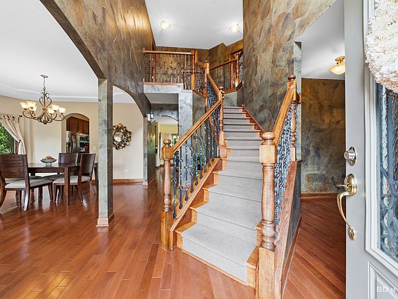 4th image of 8053 W Duane Dr