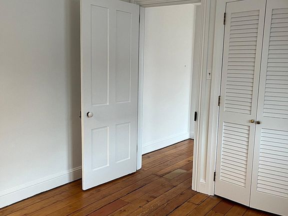 5th image of 406 N Church St #5