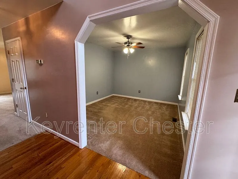 4 bed, 2.5 bath, 2230 sqft, $2,150 — Photo 2
