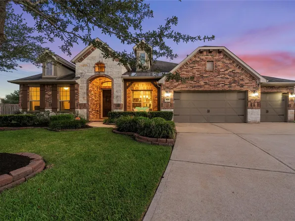 8931 Wandering Willow Dr, Richmond, TX 77406
