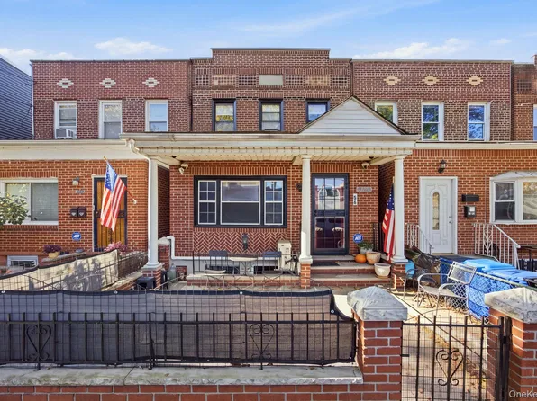 2250 43rd Street, Astoria, NY 11105