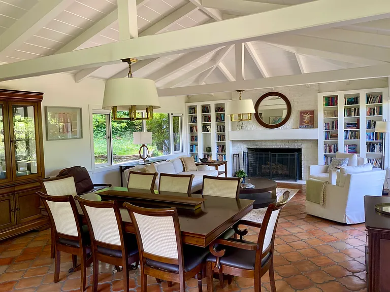 1244 N Fitch Mountain Rd — Photo 3
