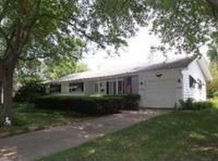 925 Ruth Dr, Elgin, IL 60123