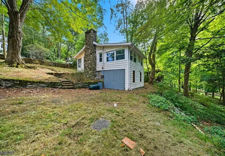 330 Springbrook Trl — Photo 36