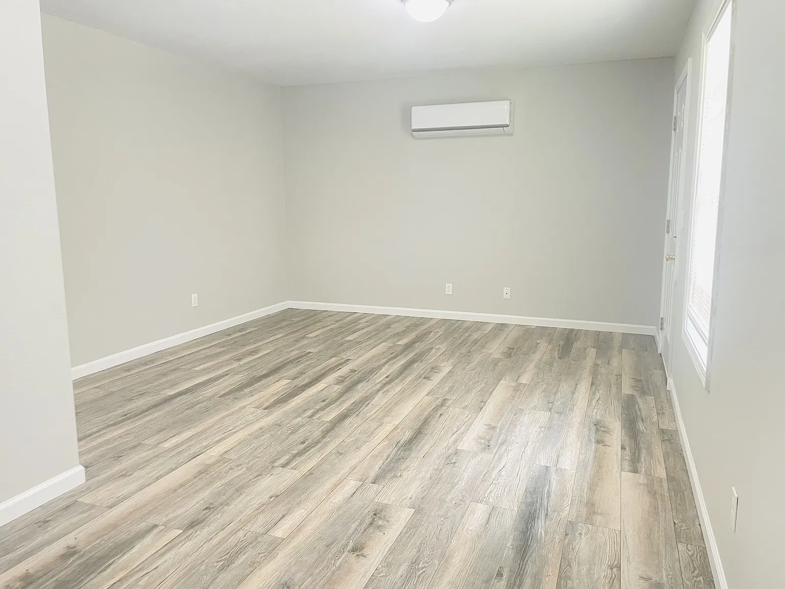 Sage Flats — Photo 4