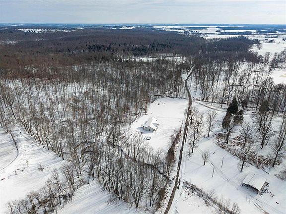 5th image of 1026 Toms Branch Rd