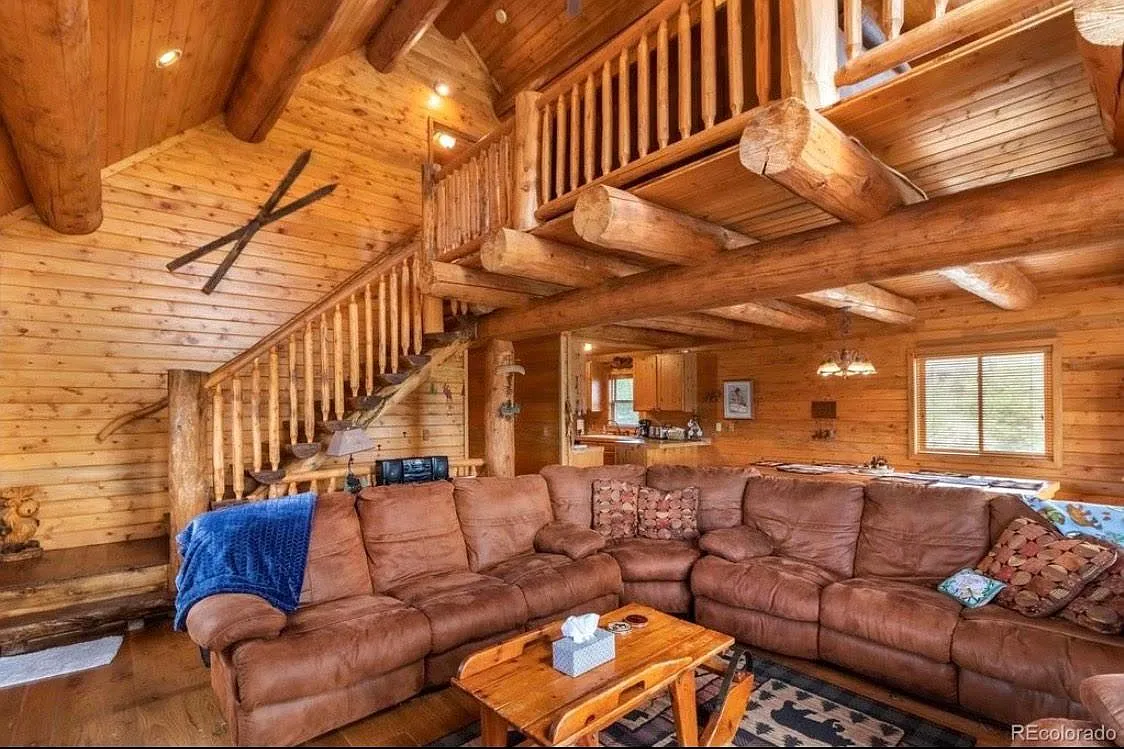 3 bed, 2400 sqft, $3,500 — Photo 4
