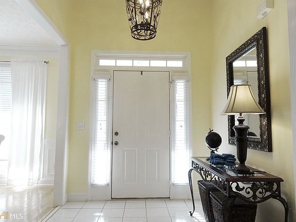 3rd image of 188 Ashley Dr