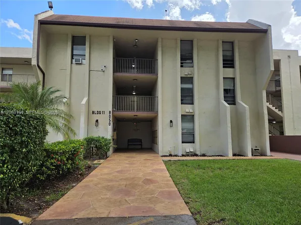 8050 W McNab Rd APT 310, Fort Lauderdale, FL 33321