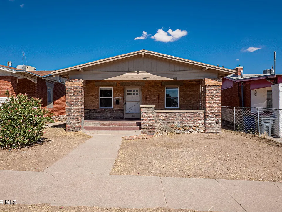 3611 Mountain Ave