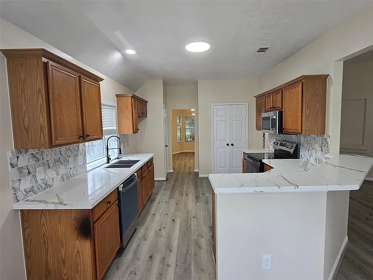 1806 Laurel Bay Dr — Photo 6