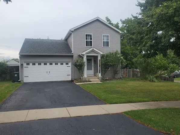 452 E Castlebar Ct, Round Lake Beach, IL 60073