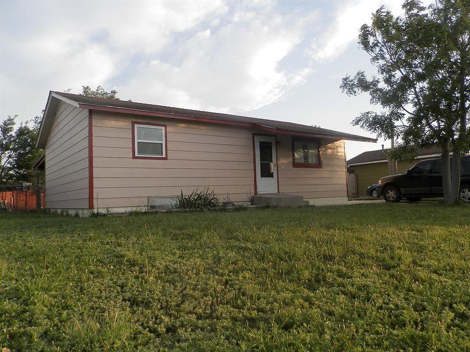 2nd image of 1604 Diane St