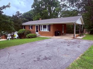 455 Brookwood Dr, Asheboro, NC 27203