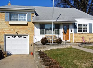 5656 Lawrence Rd, Cincinnati, OH 45248