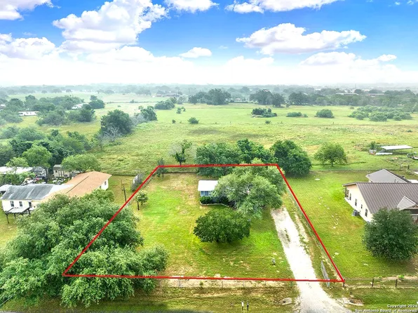 4810 BILLY SAMES, Adkins, TX 78101