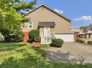 2222 Ole Castle Ct, Chesterfield, MO 63017