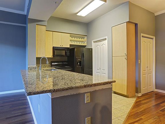 5th image of 3225 Turtle Creek Blvd APT 130
