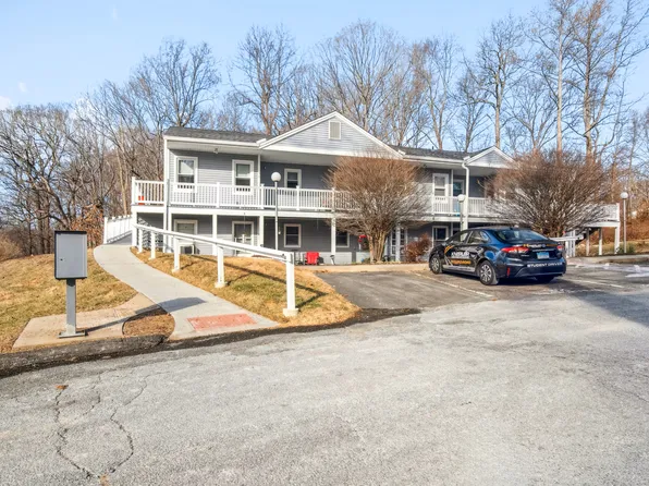 53 Hidden Knolls Circle #53, Monroe, CT 06468