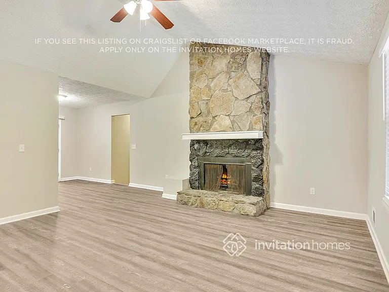 4523 Housworth Dr — Photo 4