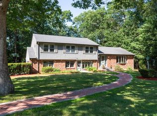 35 Chatham Rd, Norwood, MA 02062