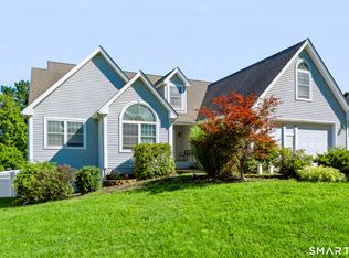 640 New Britain Ave, Newington, CT 06111