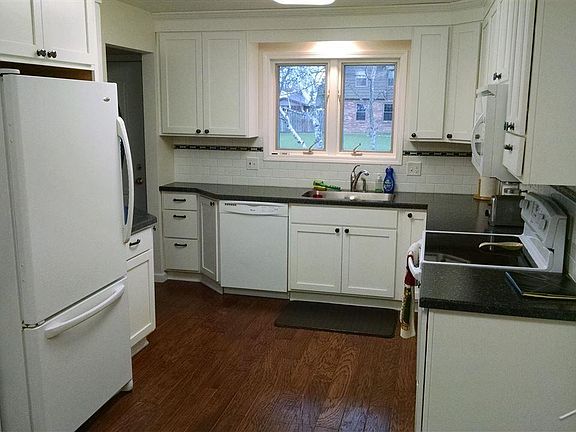 4th image of 6310 Moreland Ln