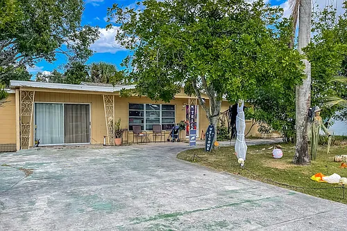 1455 Charles Rd Photo 1