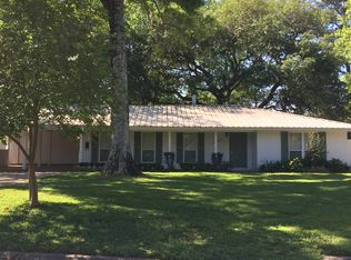 4712 Woodside Dr, Baton Rouge, LA 70808