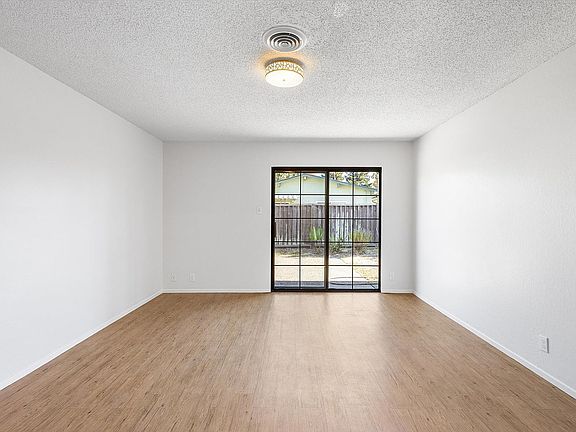 5th image of 1256 Rosewood Way