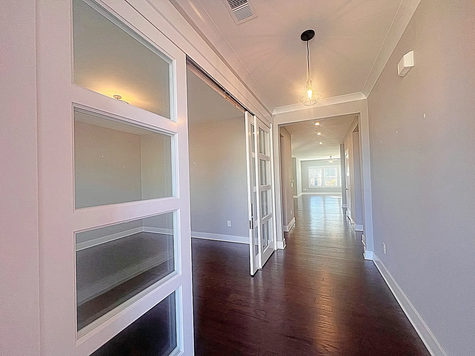 4 bed, 3.5 bath, 3317 sqft, $2,800 — Photo 3