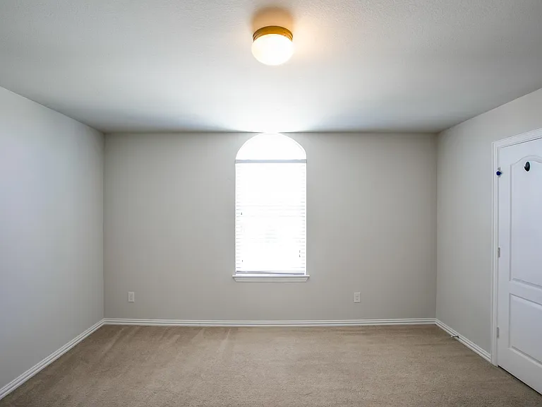 8049 Arezzo Dr — Photo 25